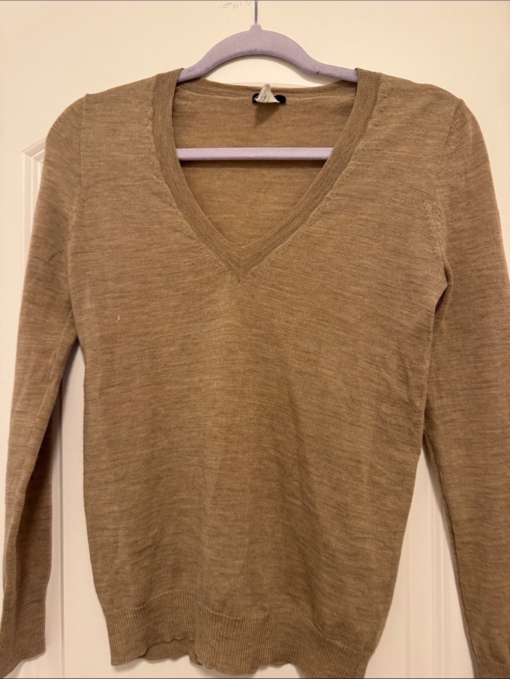 Jcrew Women’s V-Neck Lightweight Sweater - Tan Small
